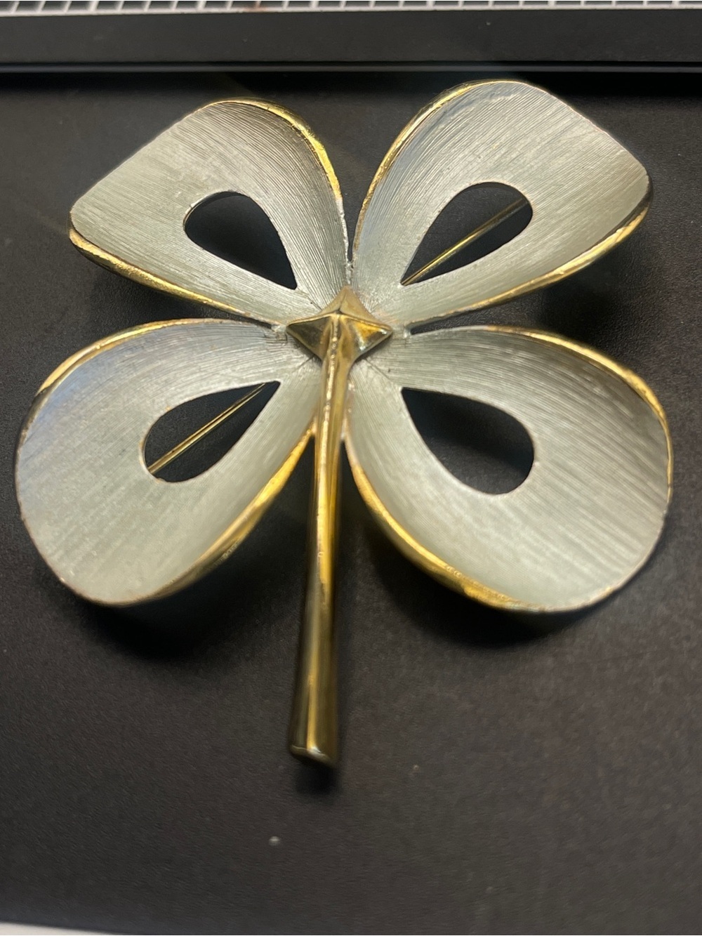 Vintage Park Lane Four Leaf Clover Brooch Two Tone Gold Silver Large Pin - Picture 6 of 12